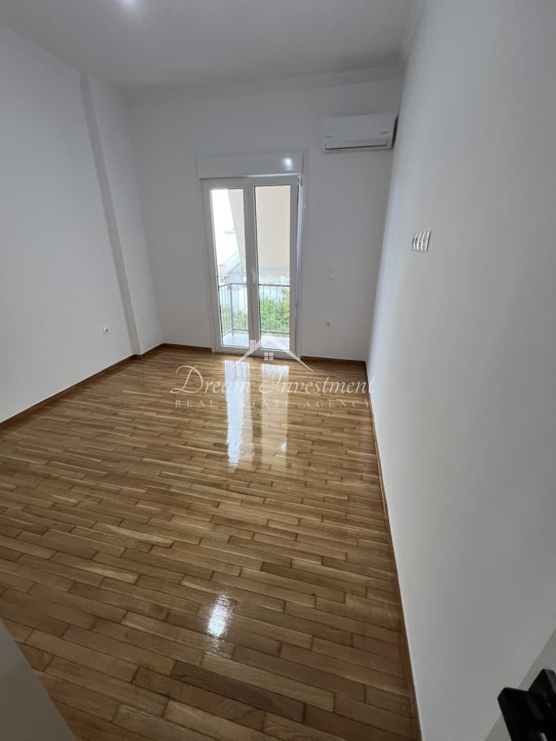 Apartment in Gavros, Moschato — Photo 10 of 15