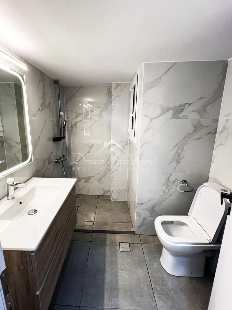 Apartment in Gavros, Moschato — Photo 13 of 15