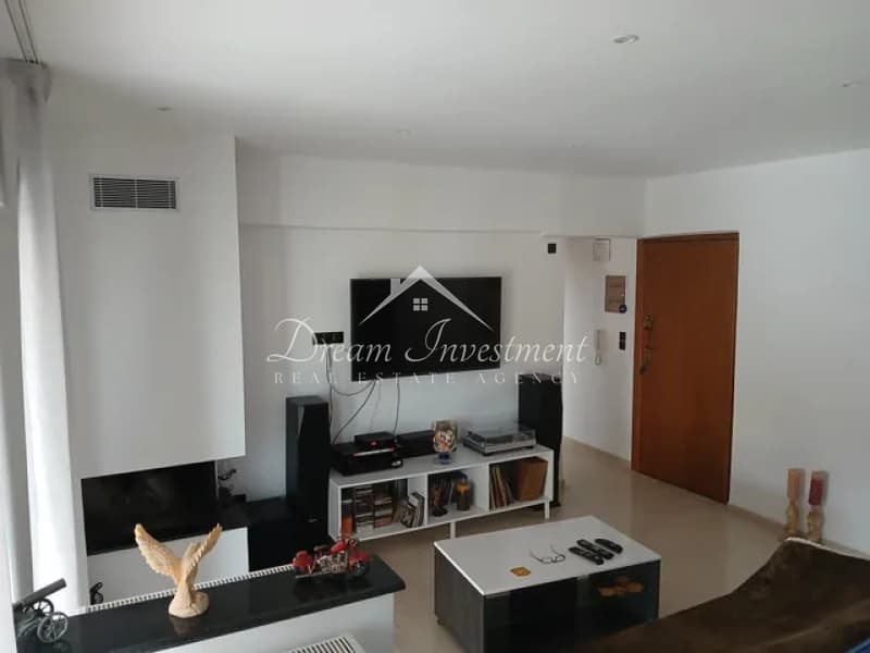 Apartment in Mparoutadiko, Aigaleo — Photo 1 of 14