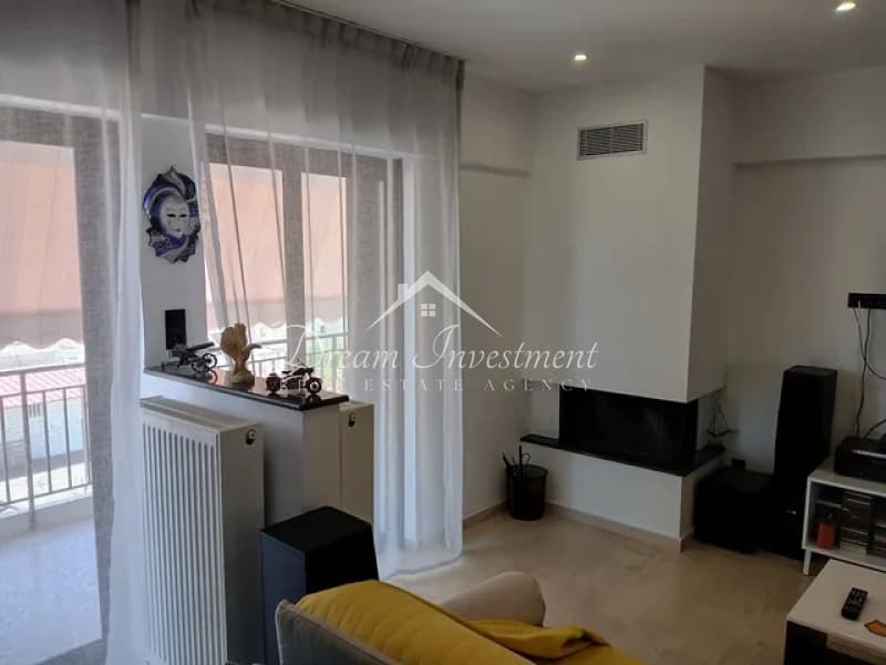 Apartment in Mparoutadiko, Aigaleo — Photo 2 of 14