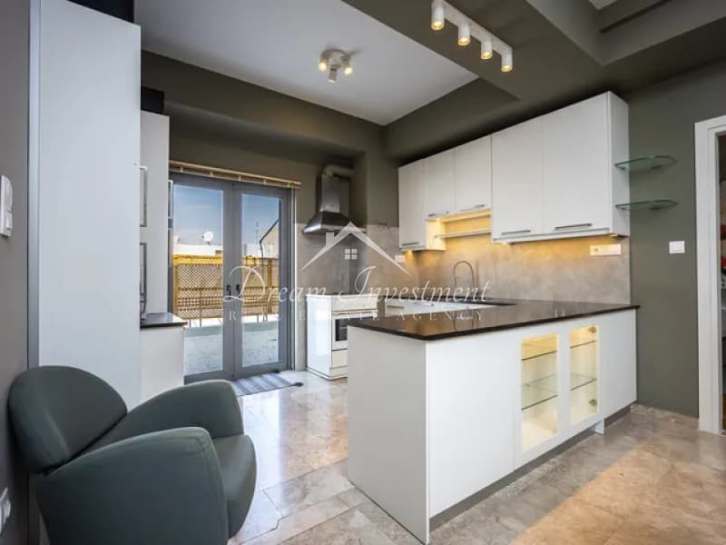 Apartment in Neo Pagkrati, Vironas — Photo 2 of 22