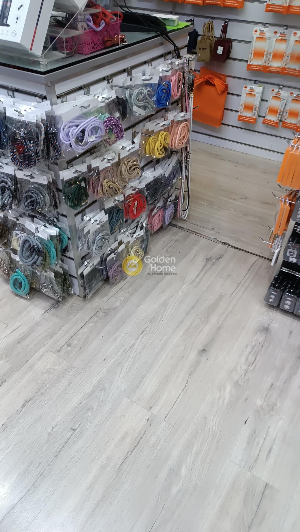 Retail Store in Achladia, Aigaleo — Photo 2 of 6