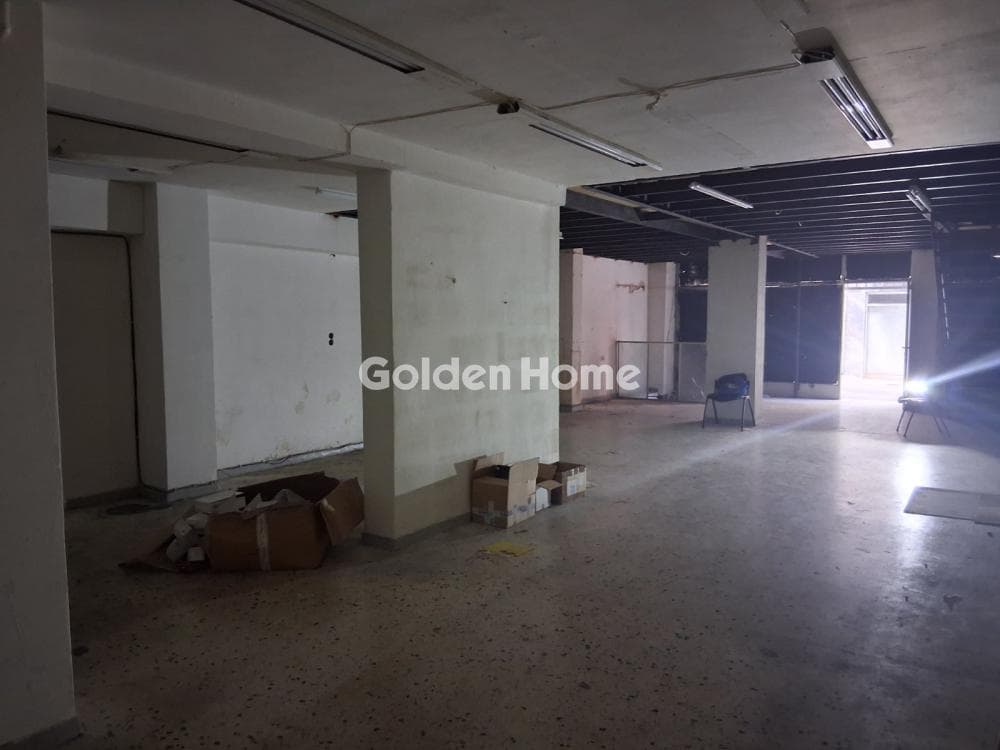 Retail Store in Pigada, Piraeus — Photo 5 of 18