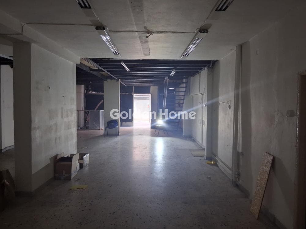 Retail Store in Pigada, Piraeus — Photo 4 of 18