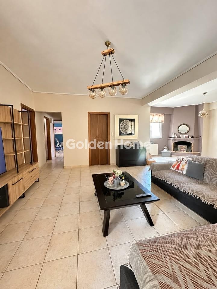 Apartment in Agios Nikolaos, Ilion — Photo 1 of 26