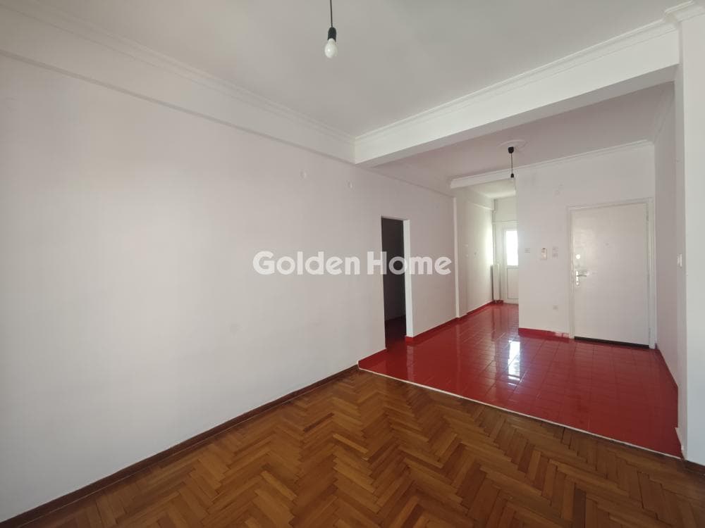 Apartment in Politechnioupoli, Zografou — Photo 3 of 27