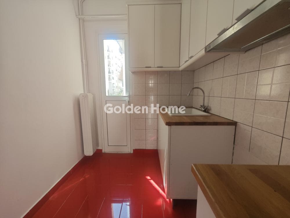 Apartment in Politechnioupoli, Zografou — Photo 8 of 27