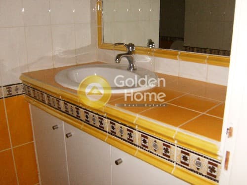Apartment in Gavros, Moschato — Photo 4 of 9