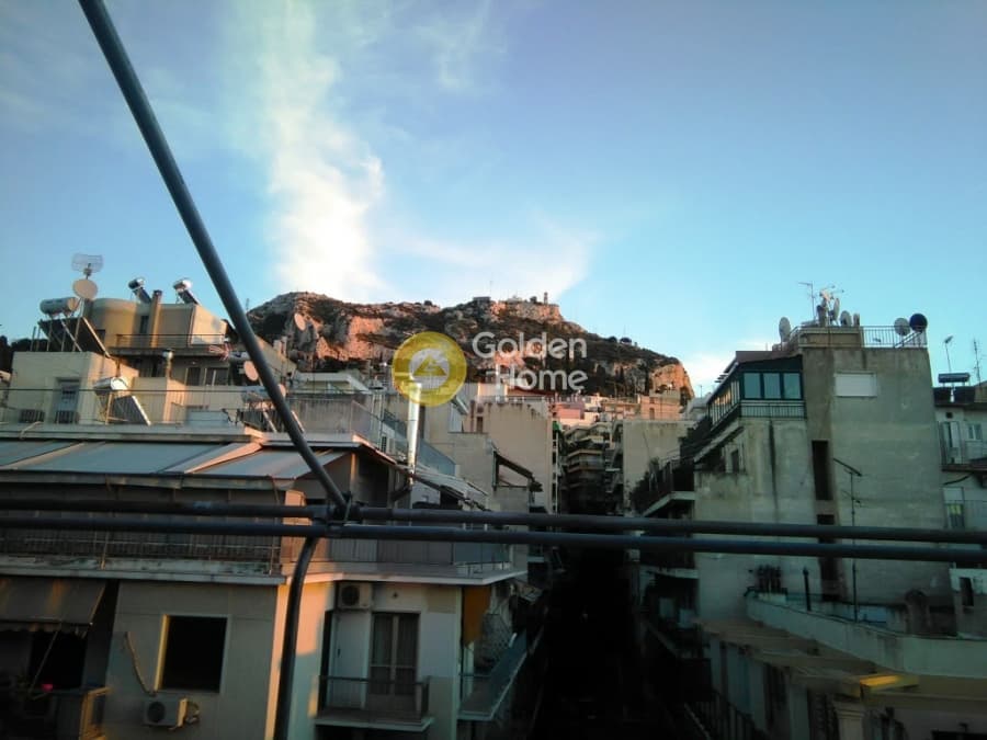 Apartment in Strefi, Exarchia - Neapoli — Photo 1 of 7