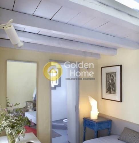 House in Vlichos, Hydra — Photo 1 of 28