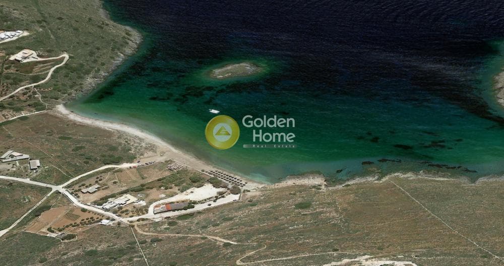 Parcel in Syros, Syros — Photo 1 of 2