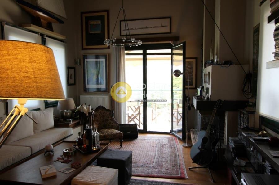 House in Kamariza, Lavrio — Photo 1 of 18