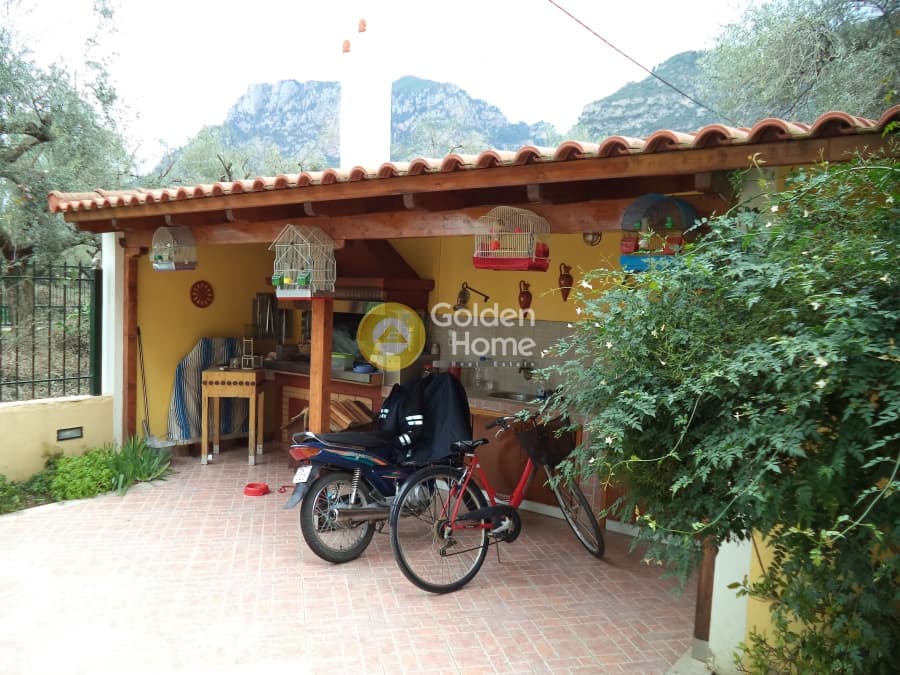 House in Zachloritika, Diakopto — Photo 1 of 11
