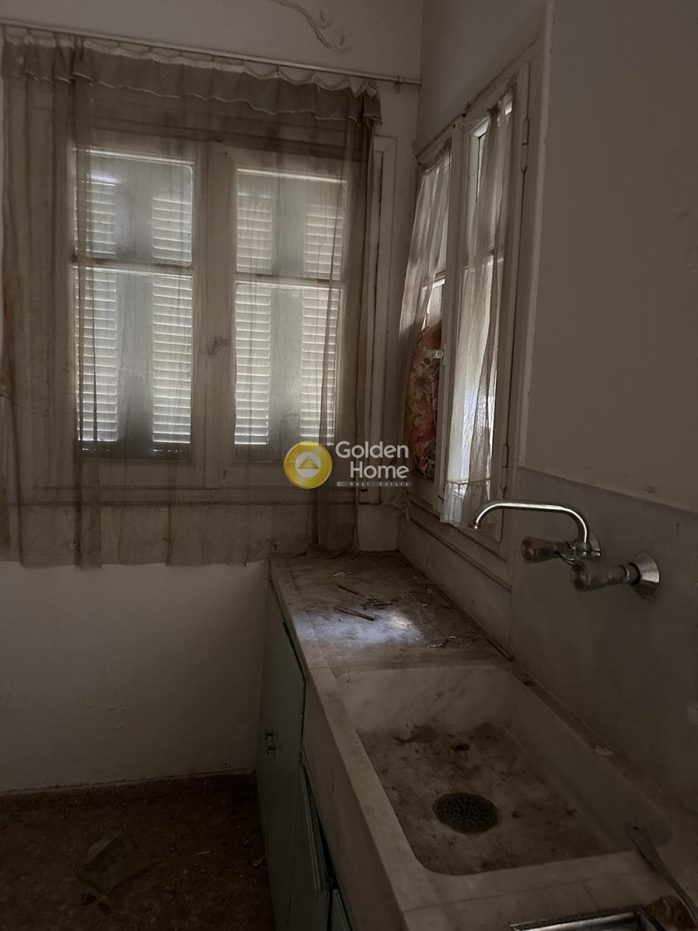 House in Leof. Liosion, Attiki — Photo 1 of 16