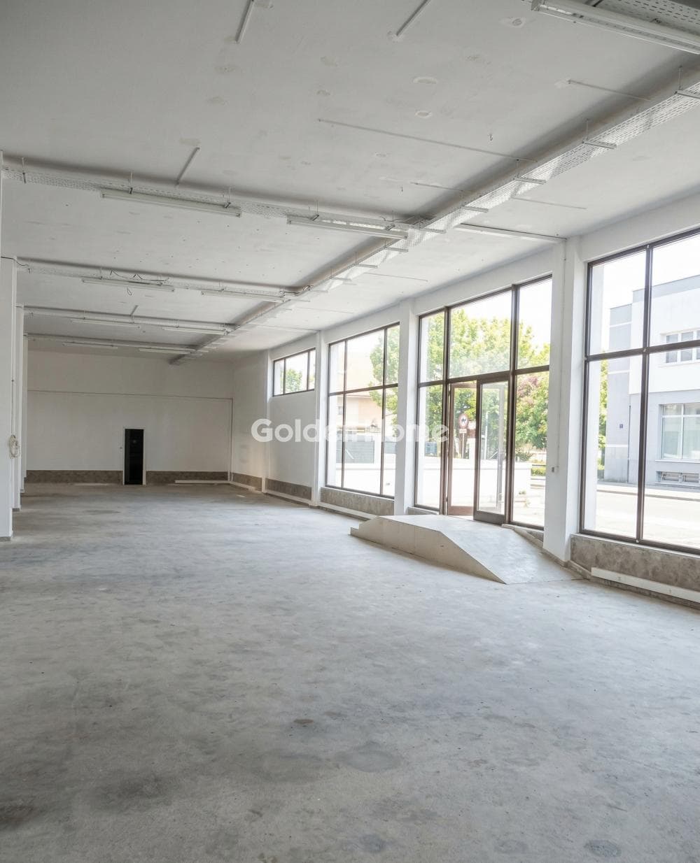 Warehouse in Agia Eirini Lykovrysis, Lykovrisi — Photo 2 of 9