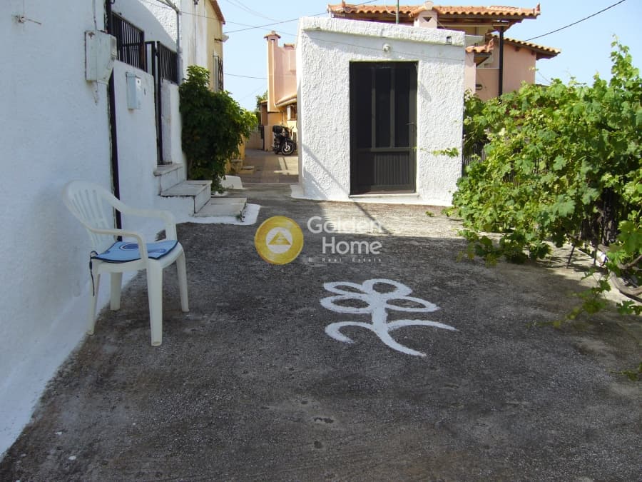 House in Kamariza, Lavrio — Photo 1 of 15