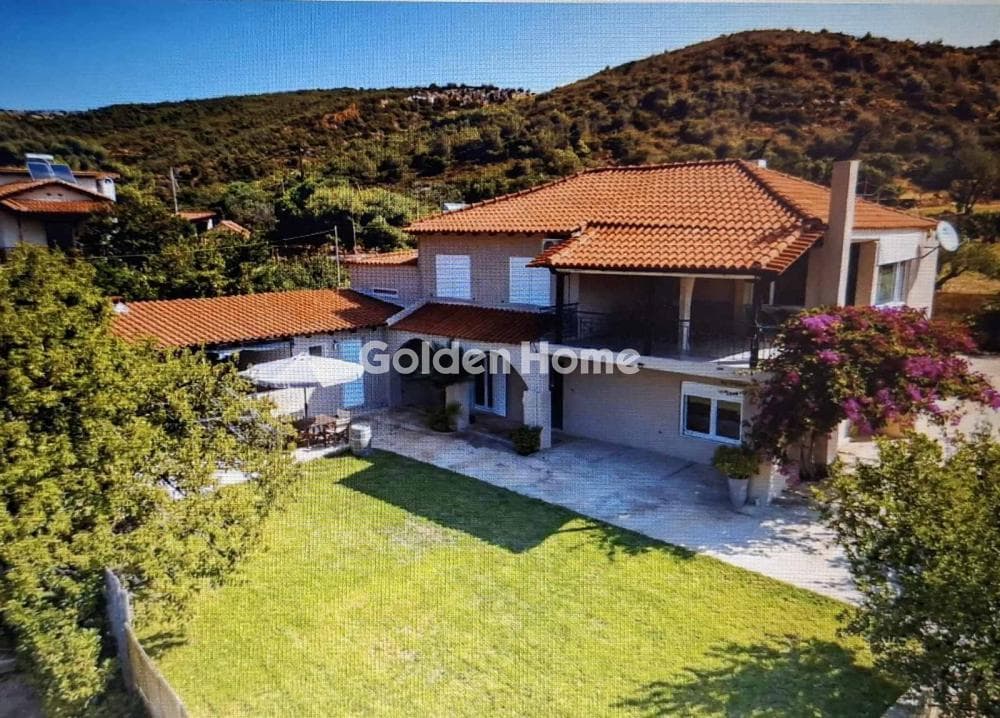 House in Agios Dimitrios, Vari - Varkiza — Photo 1 of 11