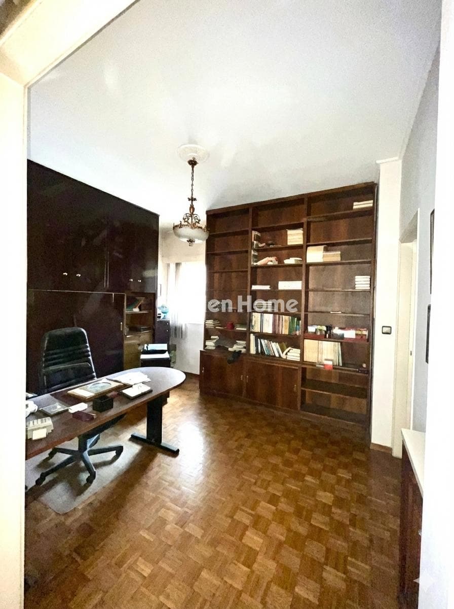 Apartment in Pasalimani, Piraeus — Photo 1 of 6