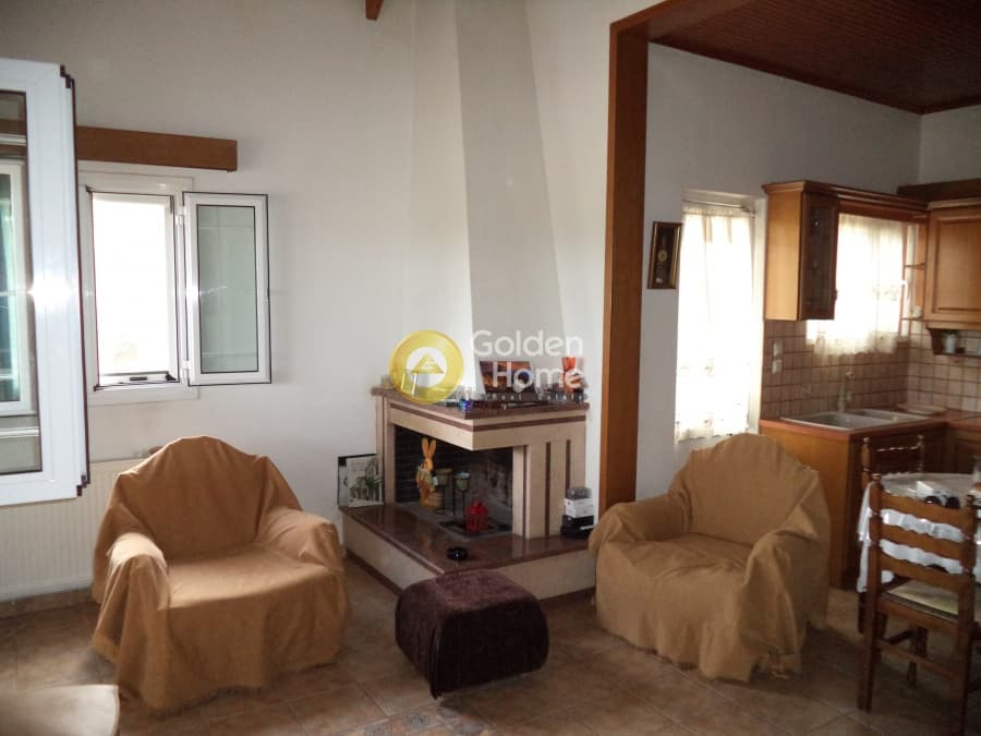 House in Rododafni, Aigio — Photo 1 of 13