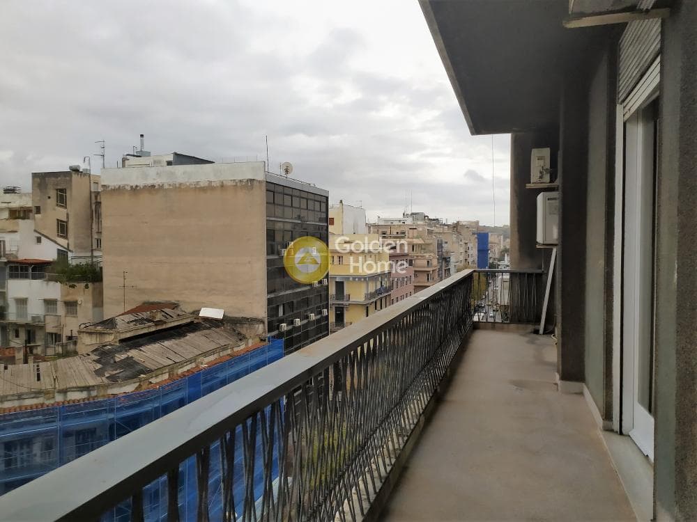 Apartment in Politechneio, Exarchia - Neapoli — Photo 1 of 16