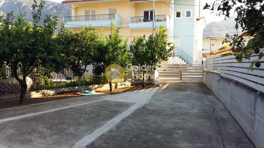 House in Center, Diakopto — Photo 4 of 20