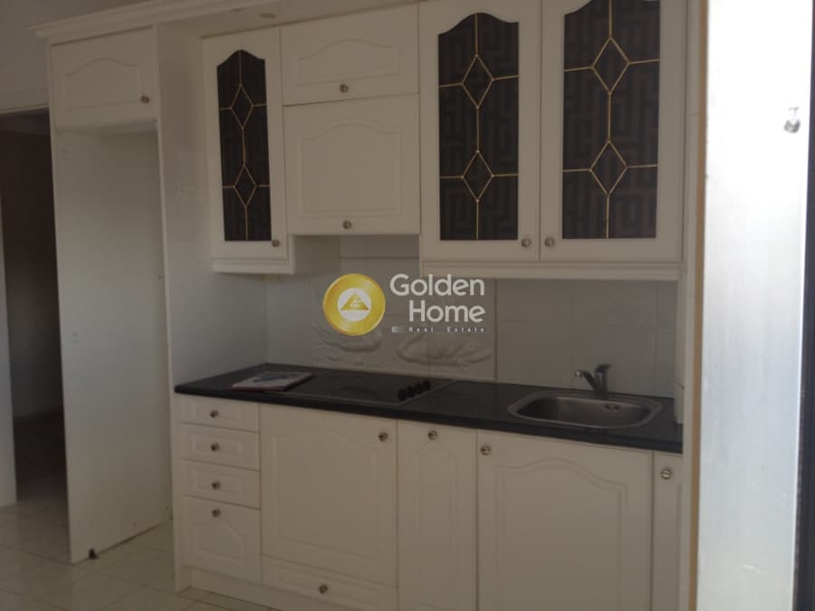Apartment in Porto Rafti, Vravrona — Photo 1 of 9