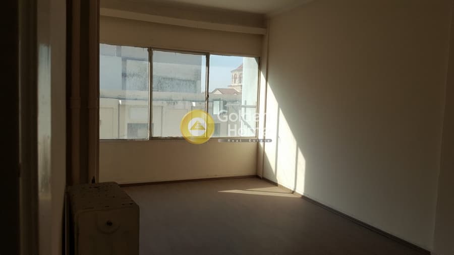 Office in Terpsithea, Piraeus — Photo 7 of 14