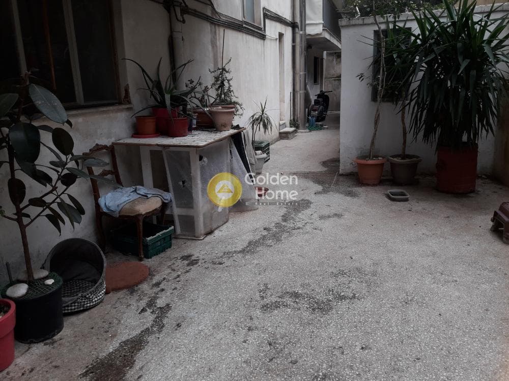 Retail Store in Thimarakia, Attiki — Photo 11 of 13