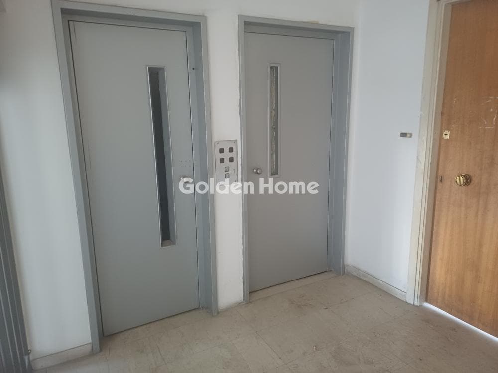 Office in Plateia Koliatsou, Patision - Acharnon — Photo 12 of 17