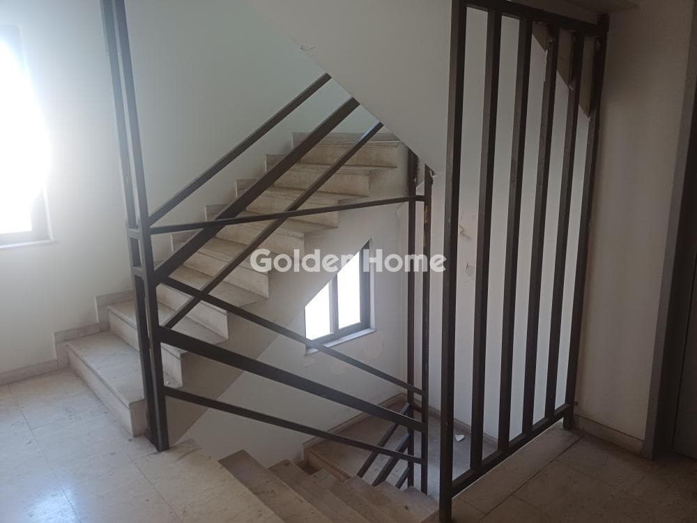 Office in Plateia Koliatsou, Patision - Acharnon — Photo 14 of 17