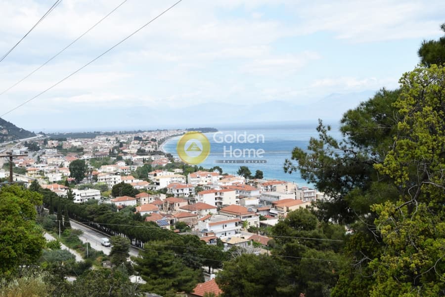 Apartment in Center, Aigeira — Photo 1 of 12