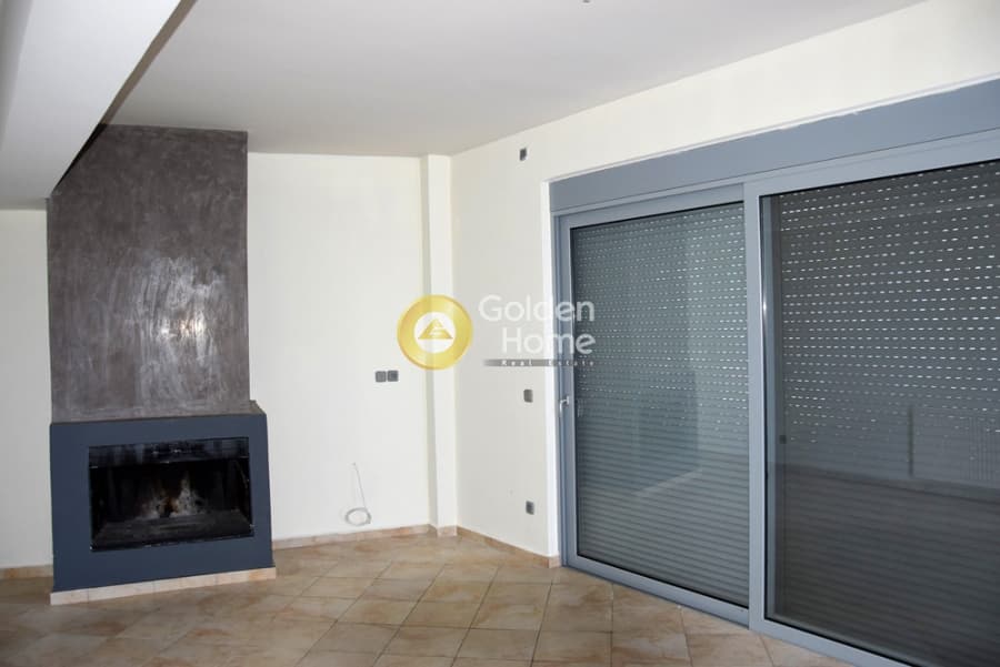 Apartment in Center, Aigeira — Photo 2 of 12