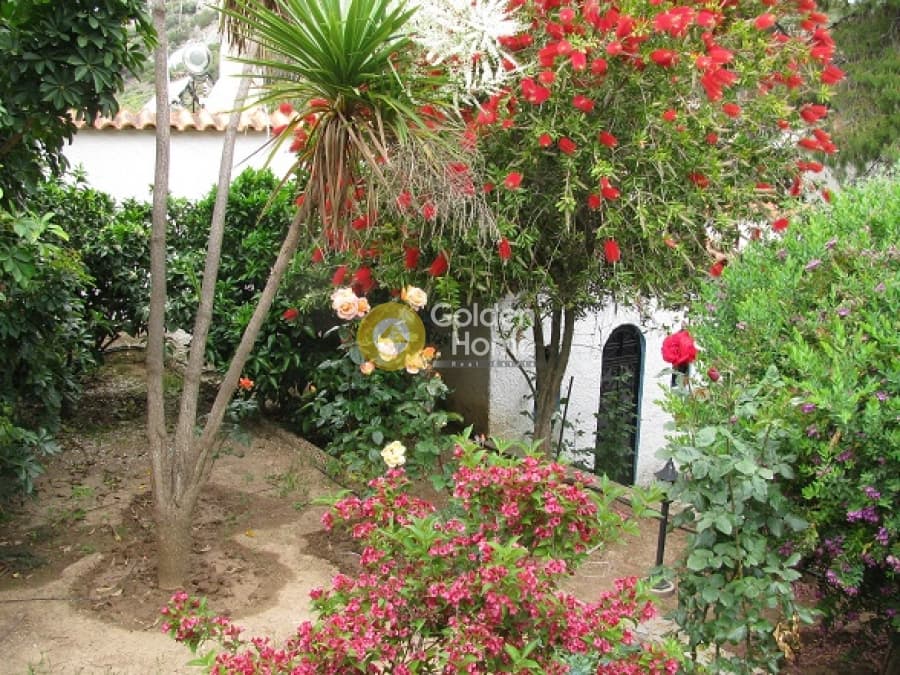 House in Manoutso, Keratea — Photo 2 of 10