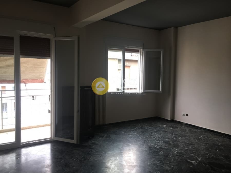 Apartment in Ravenia, Attiki — Photo 2 of 12