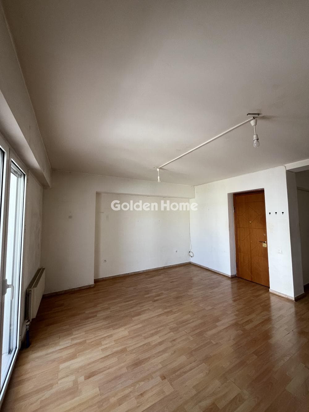 Apartment in Lioumi, Aigaleo — Photo 2 of 19