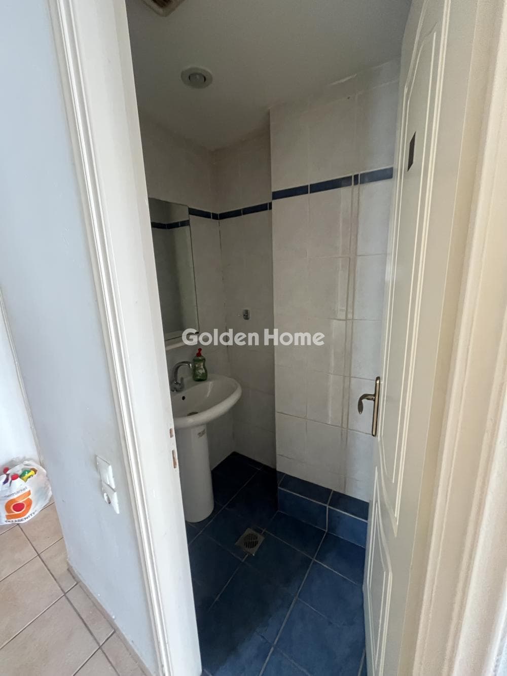 Apartment in Lioumi, Aigaleo — Photo 11 of 19