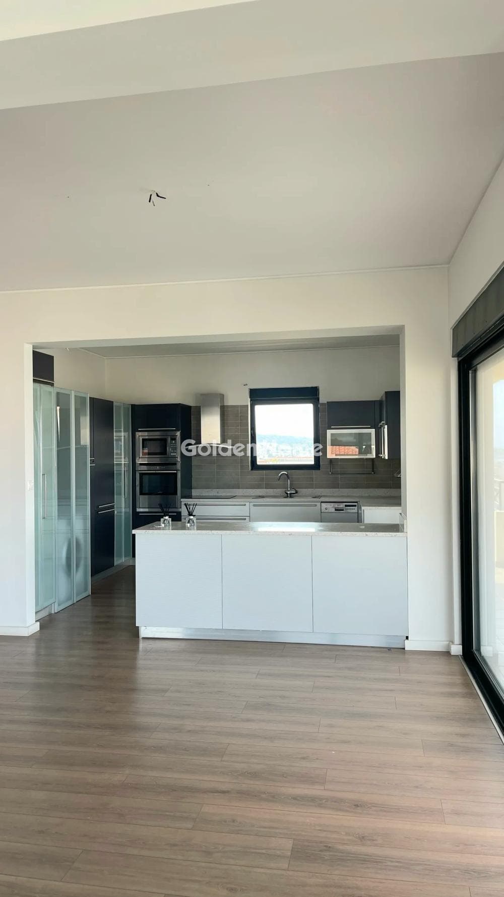 Apartment in Pigadakia, Vouliagmeni — Photo 6 of 15