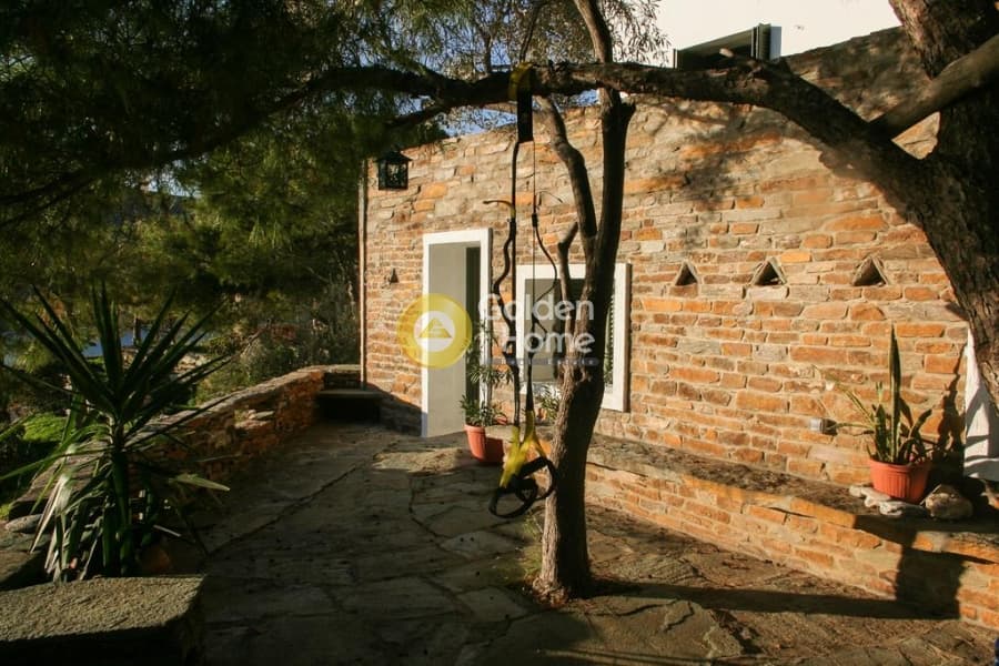 House in Otzias, Kea — Photo 8 of 10