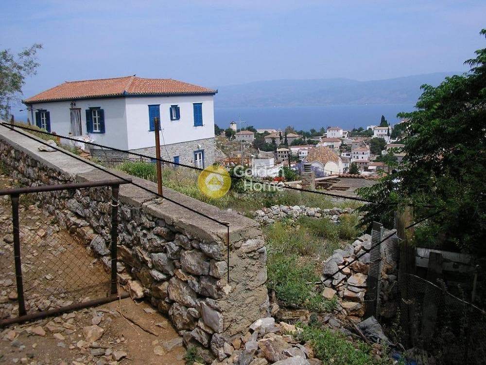 Building Plot in Moni Agias Efpraxias, Hydra — Photo 1 of 8