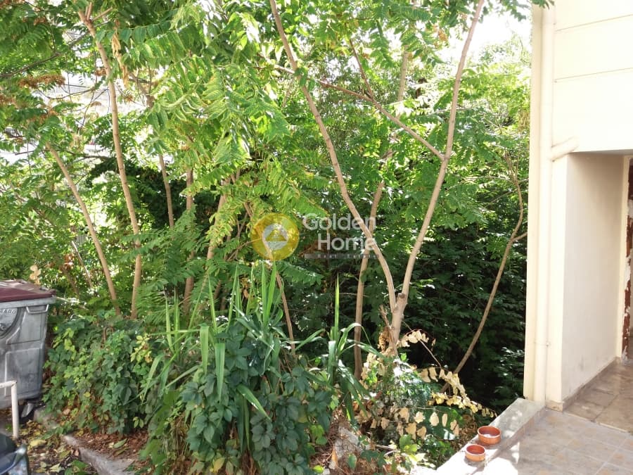 Building Plot in Menidiatika, Galatsi — Photo 1 of 3