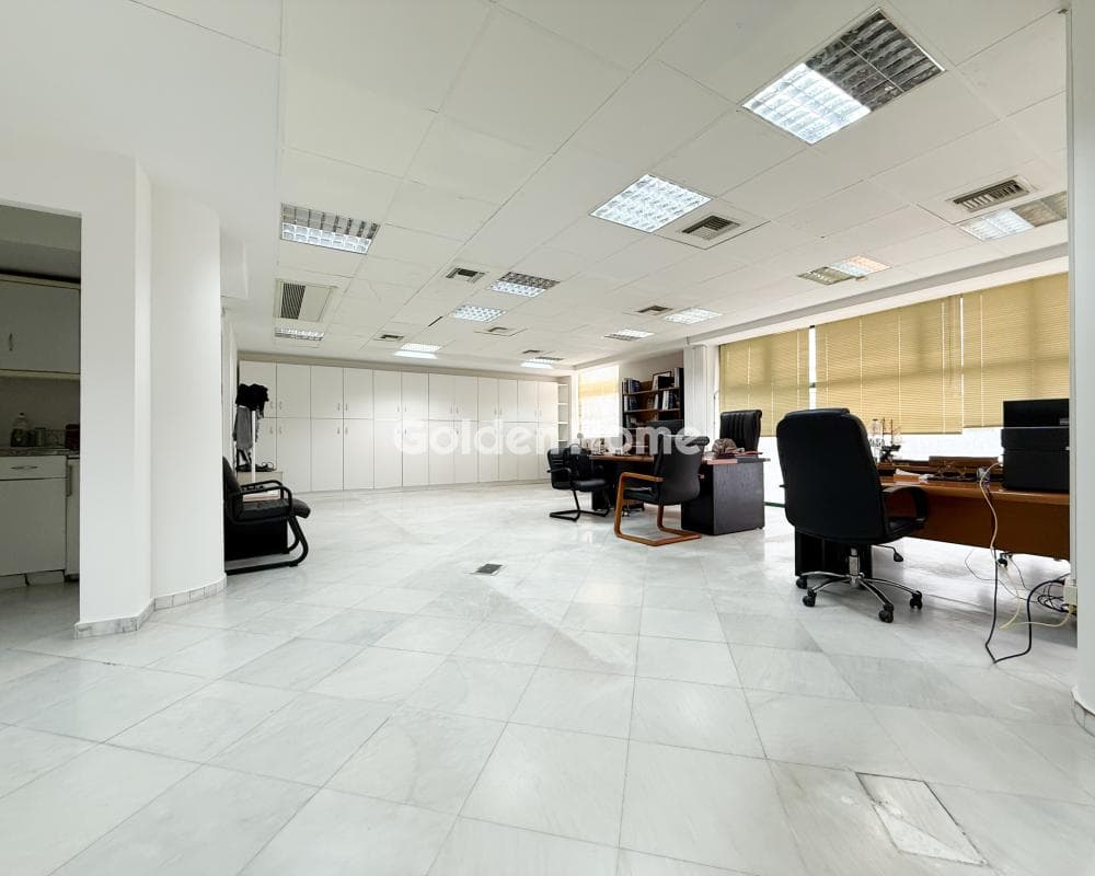 Office in Pigada, Piraeus — Photo 2 of 12