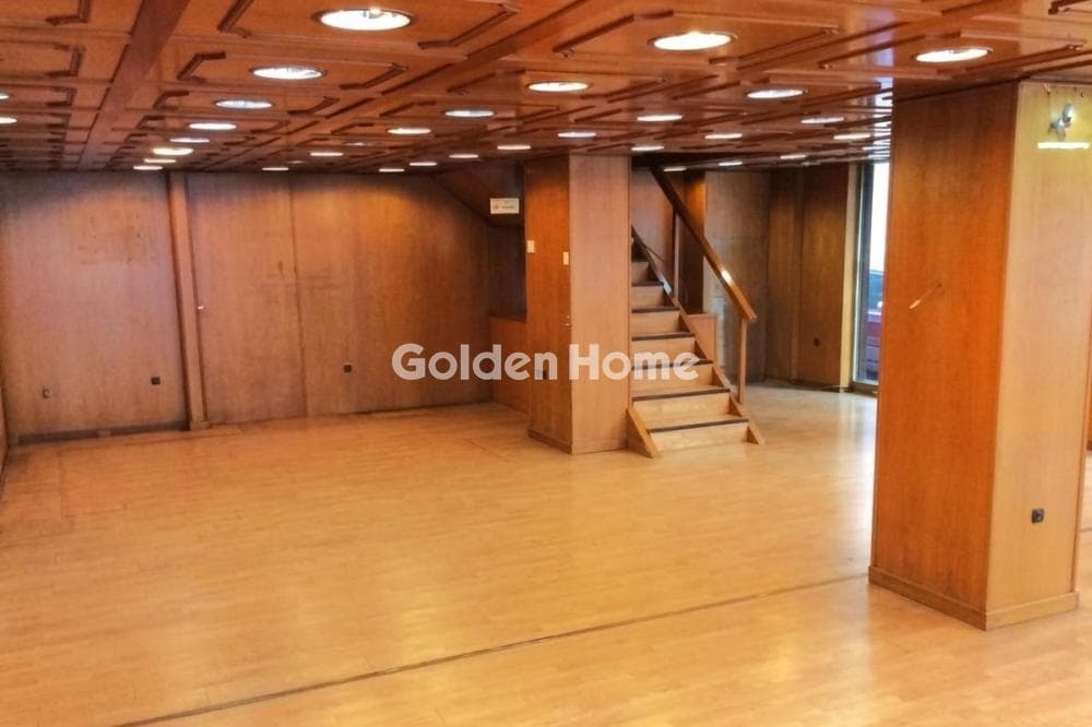 Κατάστημα στην Μουσείο, Εξάρχεια - Νεάπολη — Φωτογραφία 1 από 4