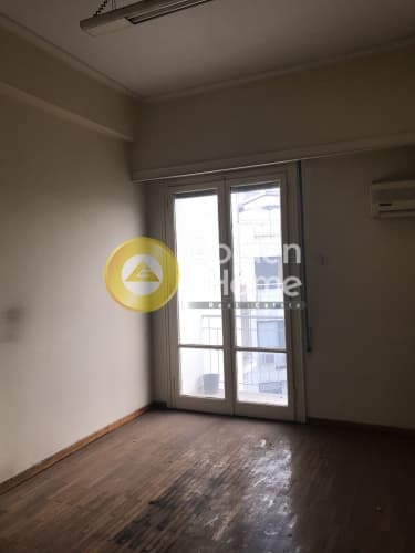 Apartment in Politechneio, Exarchia - Neapoli — Photo 4 of 9