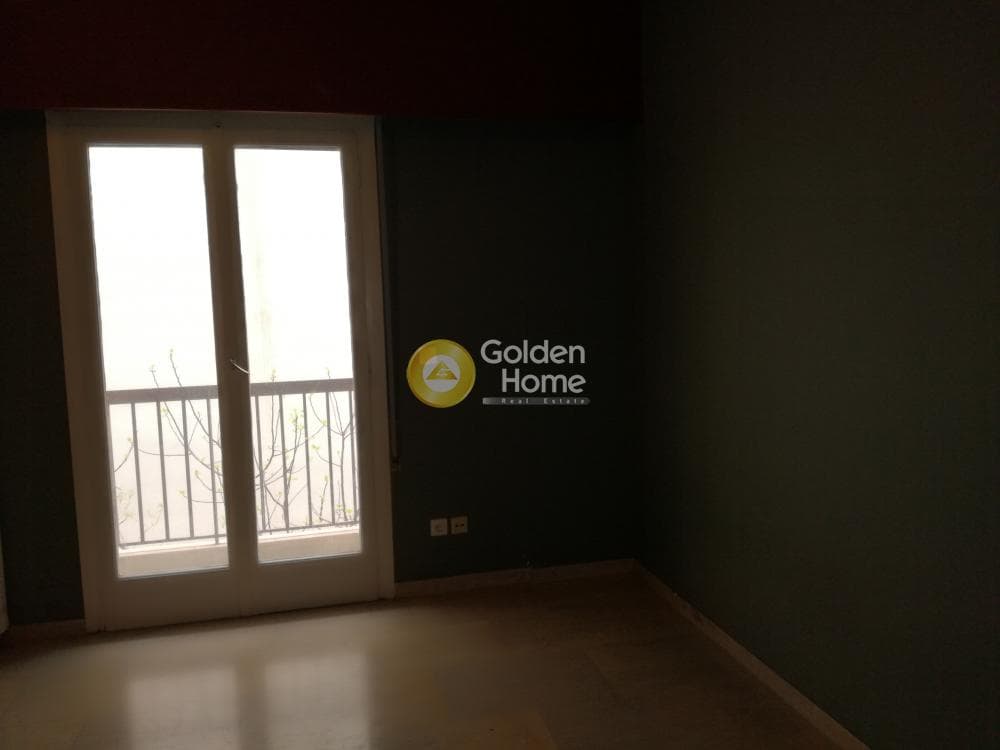 Apartment in Trocadero, Palaio Faliro — Photo 1 of 3