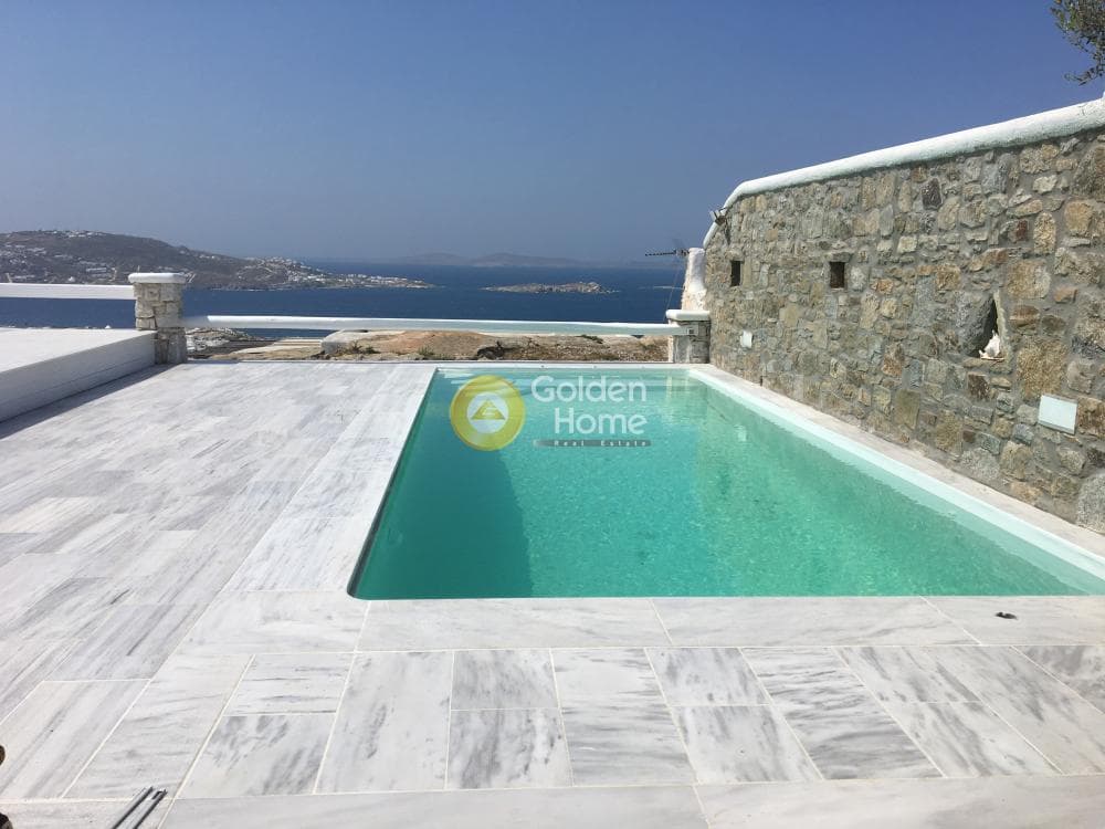 House in Kastro, Mykonos — Photo 1 of 15