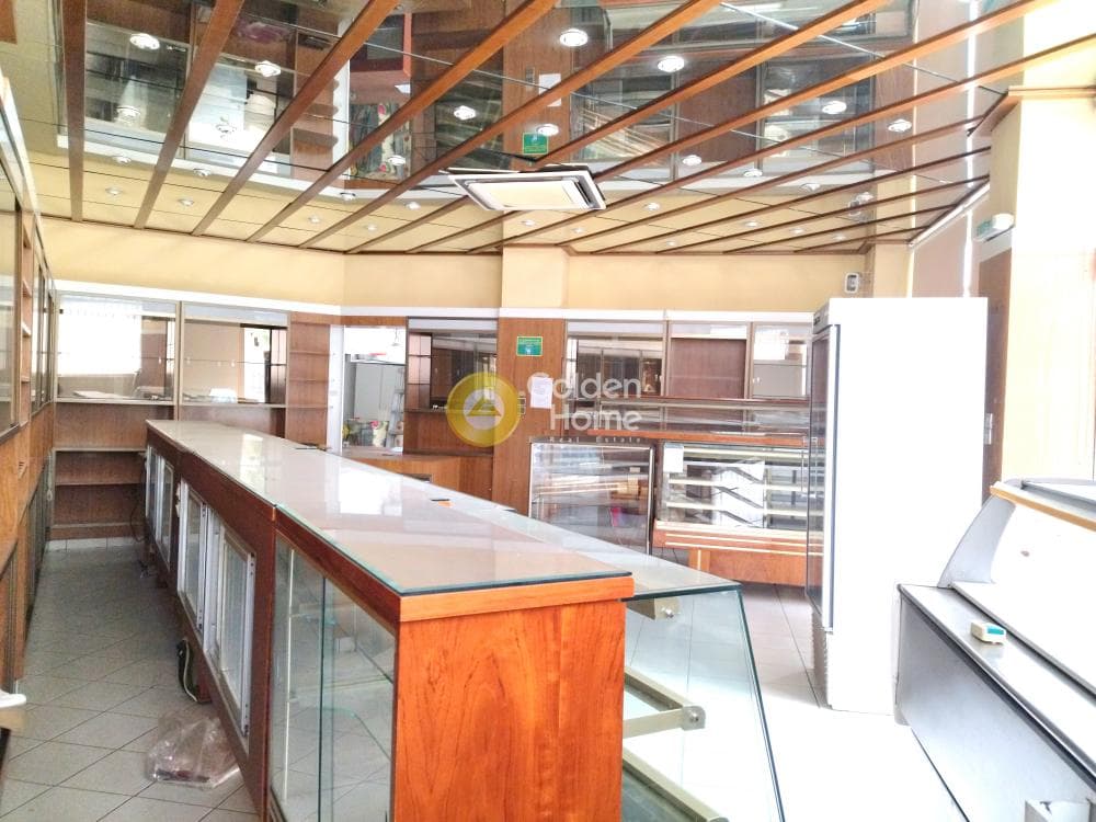 Retail Store in Politechnioupoli, Zografou — Photo 1 of 14