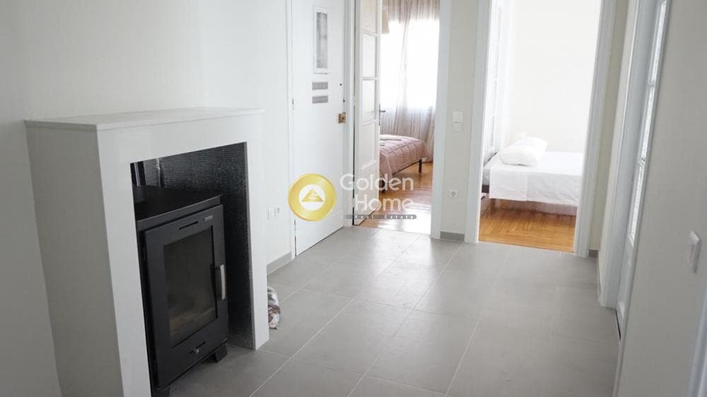 Apartment in Politechneio, Exarchia - Neapoli — Photo 1 of 16