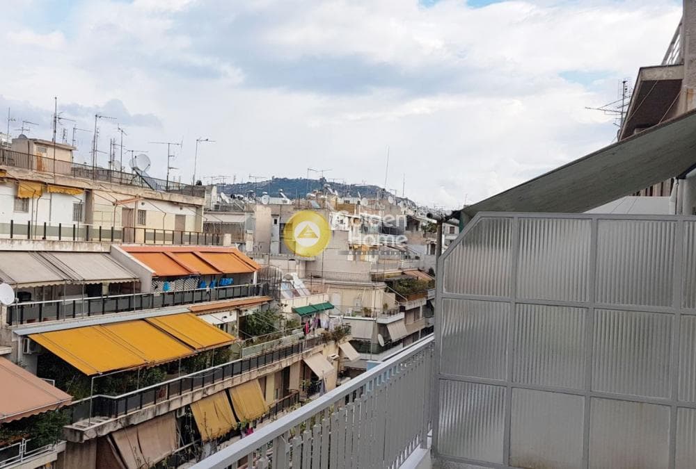 Apartment in Agios Panteleimonas, Attiki — Photo 1 of 16