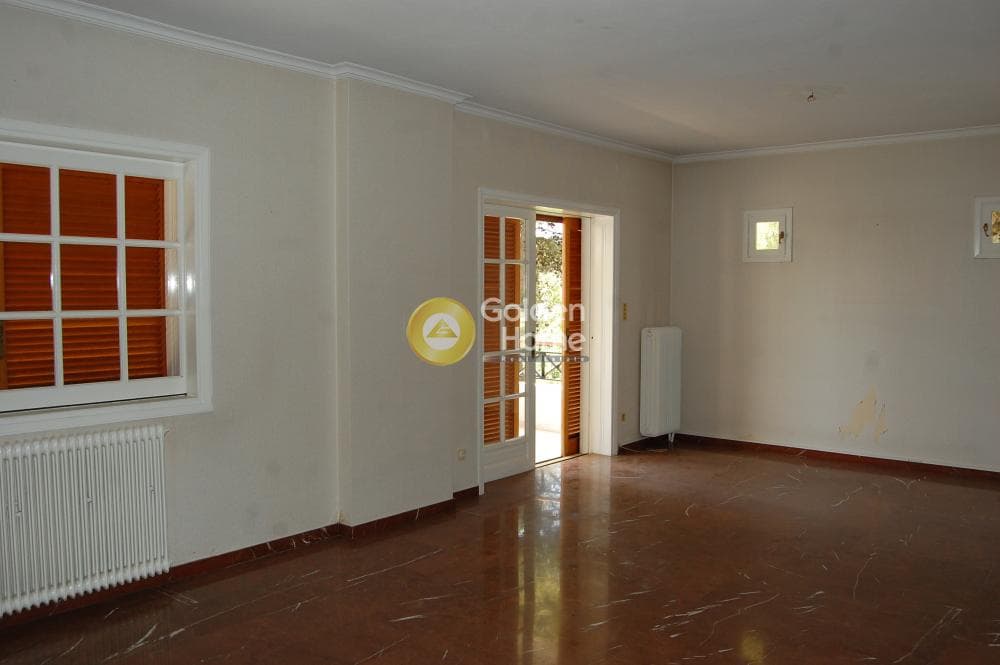 House in Center, Stamata — Photo 5 of 25