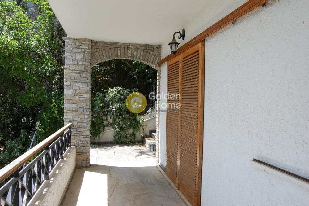 House in Center, Stamata — Photo 4 of 25